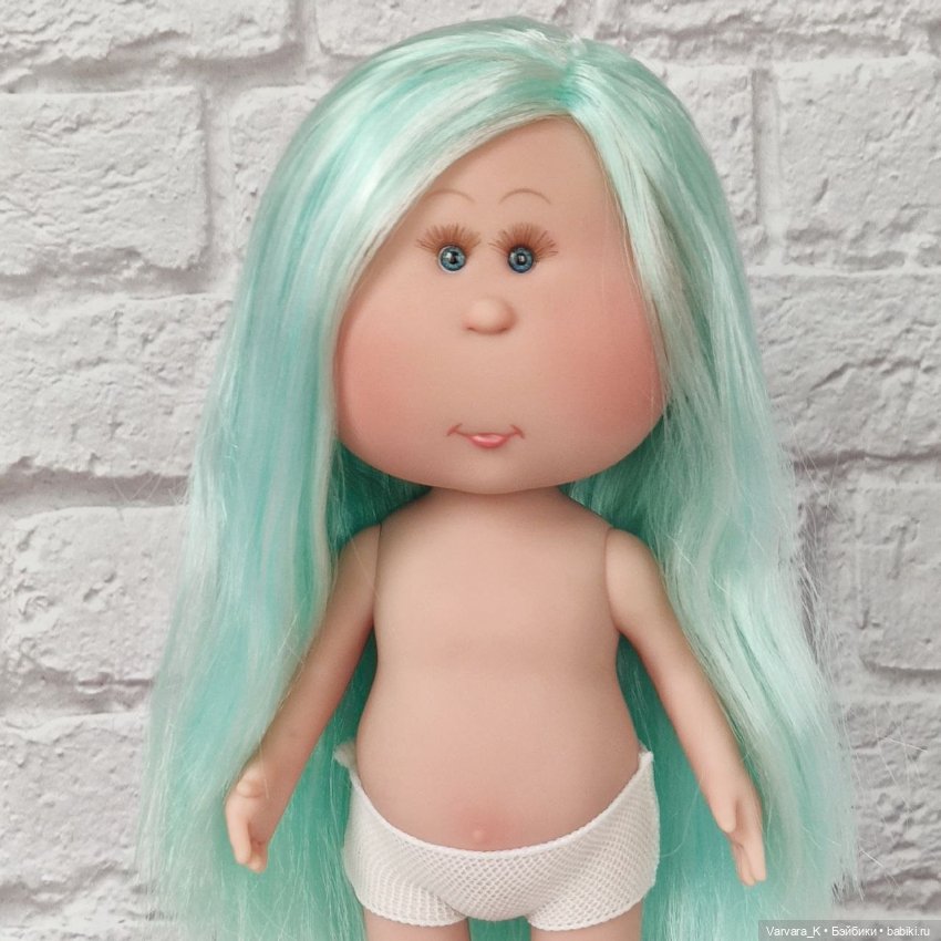 Nines D Onil кукла Мия с бирюзовыми волосами, 30 см (фото 2)