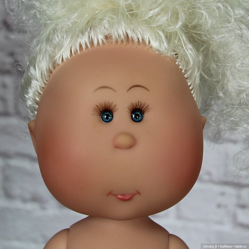 Nines D Onil Мия, платиновые кудри, 30 см (фото 9)