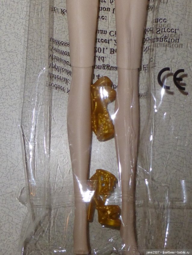 Китайская Supermodel - аналог Барби, Poppy Parker - блондинка # 2 - новая - туфли в подарок (фото 2)