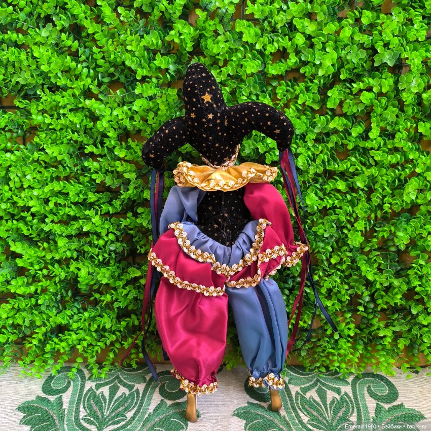 Фарфоровая кукла Венецианский паяц (фото 5)