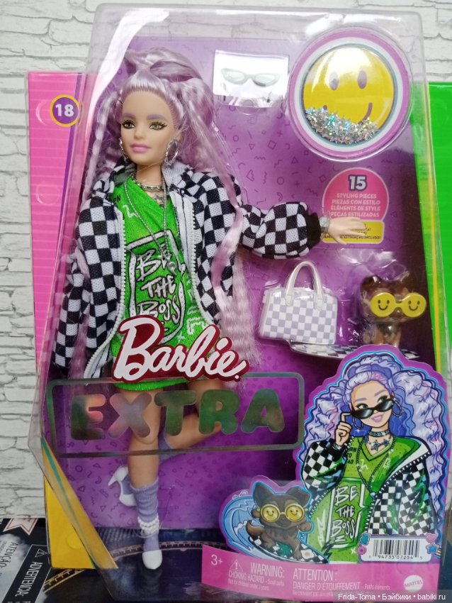 Барби экстра №18 Barbie Extra № 18 Джойс спортивная одежда сиреневые волосы гофре (фото 2)