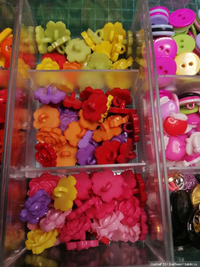 Много пуговиц для кукольных платьев (фото 2)