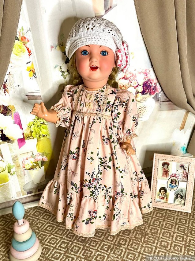 Платье для антикварной, винтажной куклы