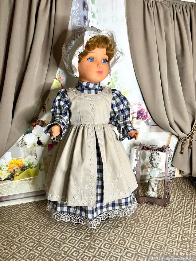 Платье для антикварной, винтажной куклы