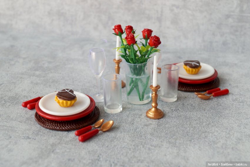 Сервировка с розами №2 (масштаб 1:6)