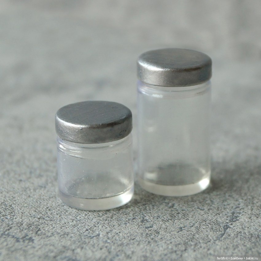 Набор из двух баночек (масштаб 1:6)