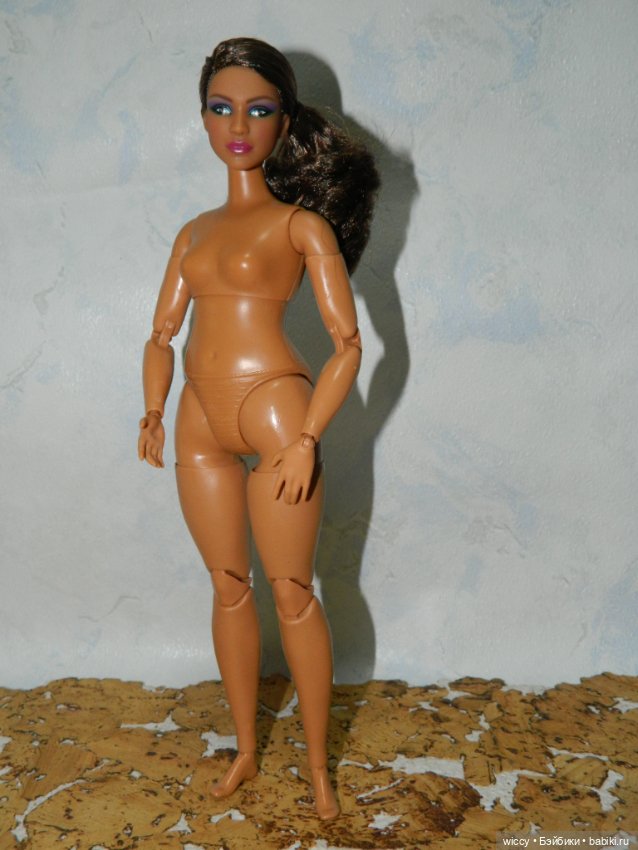 Барби Looks № 12 Фрида — Игровые куклы (фото 3)