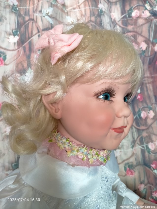 Синеглазая прелесть "Touch Down" от Fayzah Spanos (фото 6)