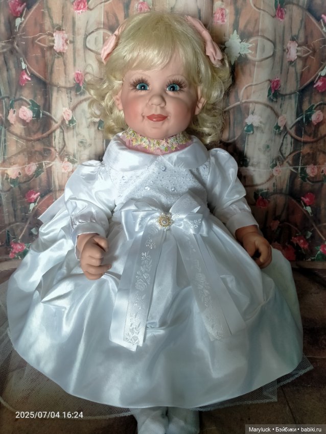 Синеглазая прелесть "Touch Down" от Fayzah Spanos