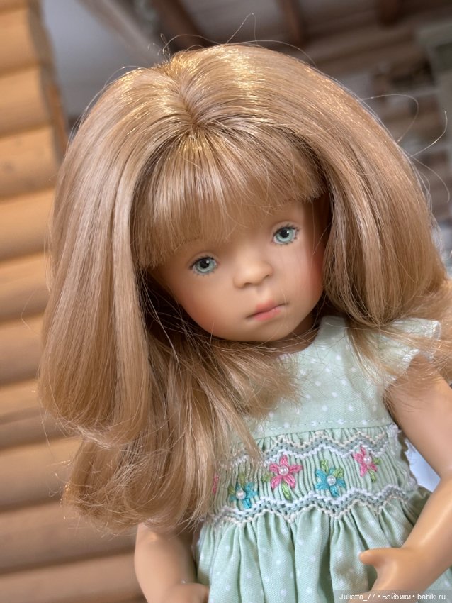 Минуш (Minouche) с авторской росписью и автографом Sylvia Natterer