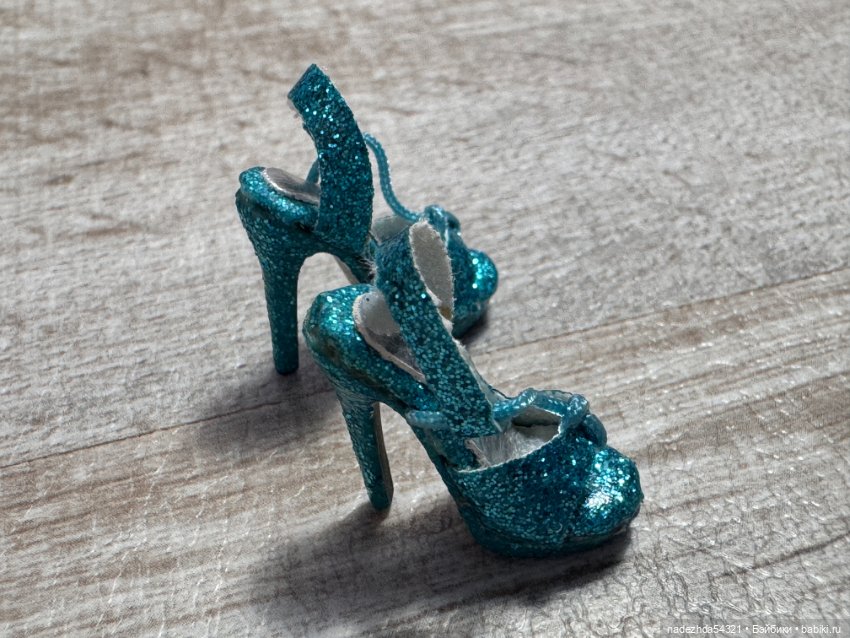 Босоножки Integrity Toys — Обувь для кукол (фото 2)