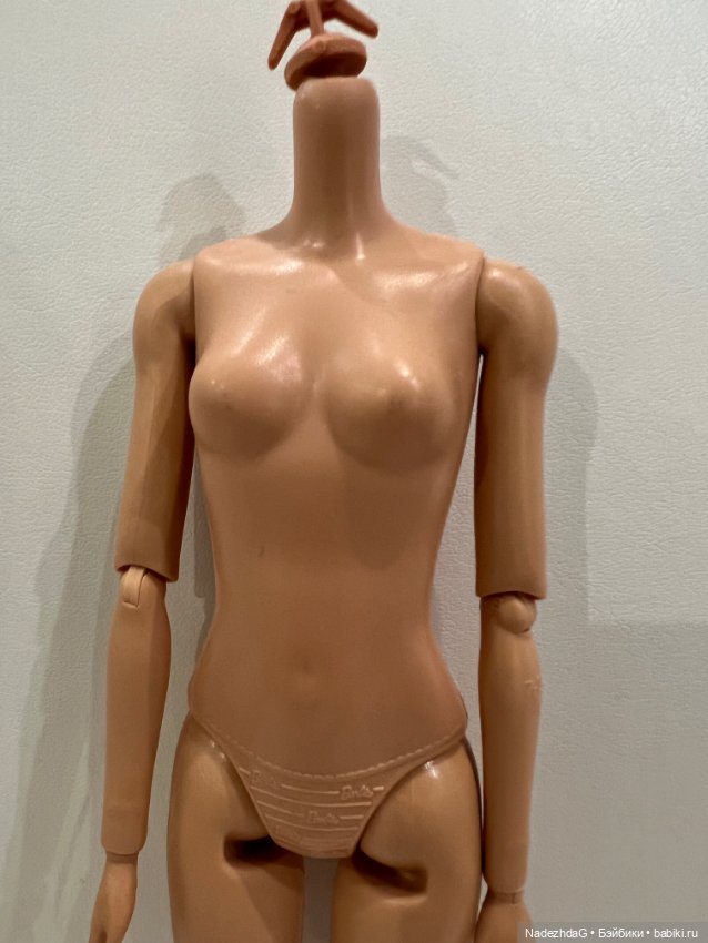 Тело Барби Марго в комбинезоне (фото 4)