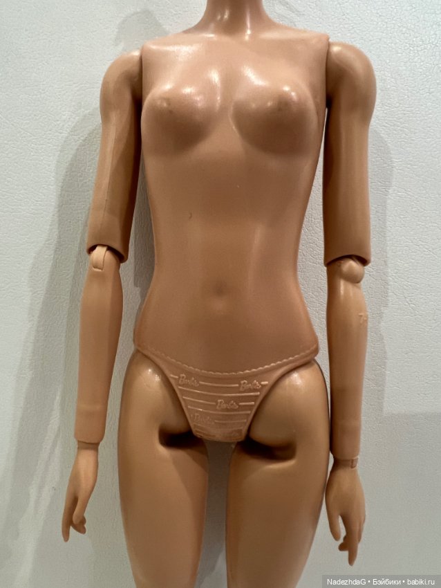 Тело Барби Марго в комбинезоне (фото 3)