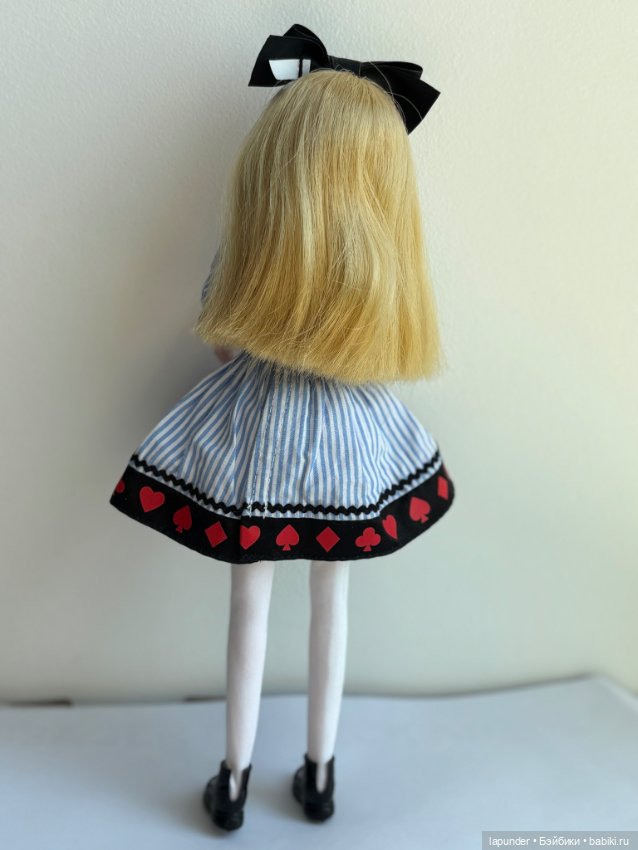 Tokyo Disney Resort fashion doll Alice in Wonderland (фото 3)