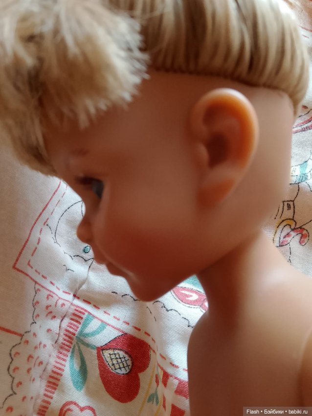 Ириска Паола Рейна в платье (фото 3)