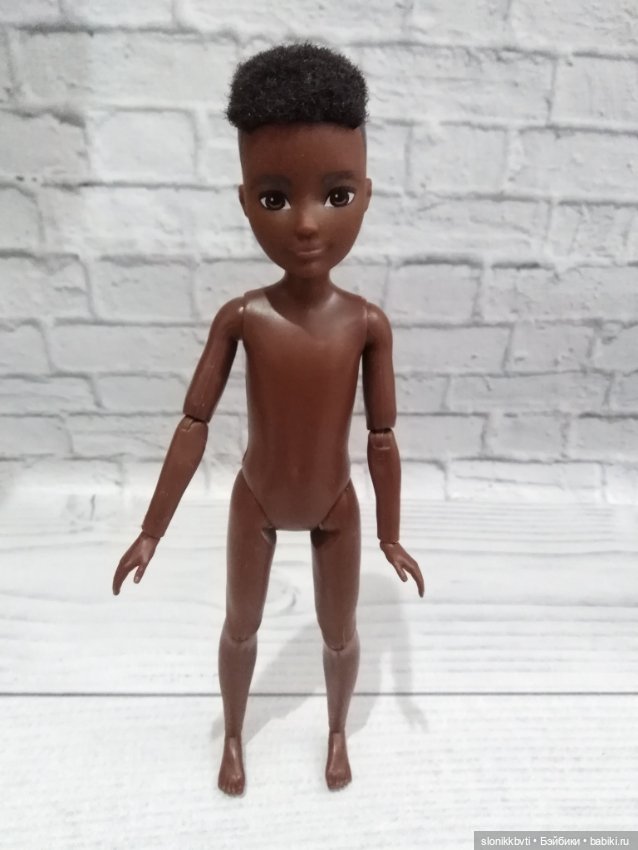 Шарнирная кукла Creatable Word (фото 2)