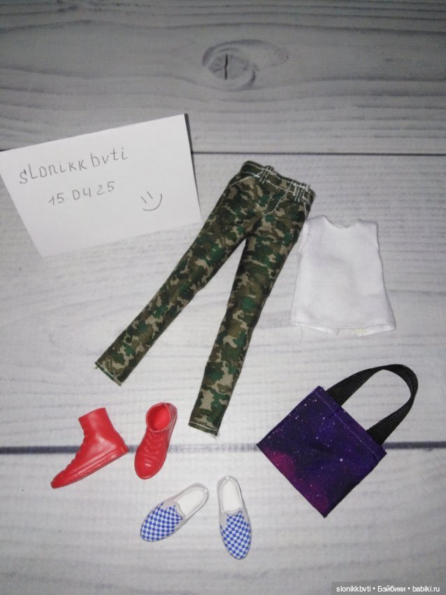 Шарнирная кукла Creatable Word (фото 4)