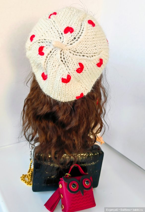 Комплект одежды для кукол типа Paola Reina