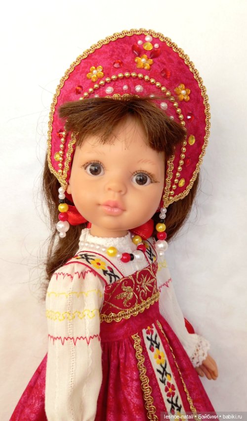 Русский народный костюм для Паолы Рейна (фото 4)