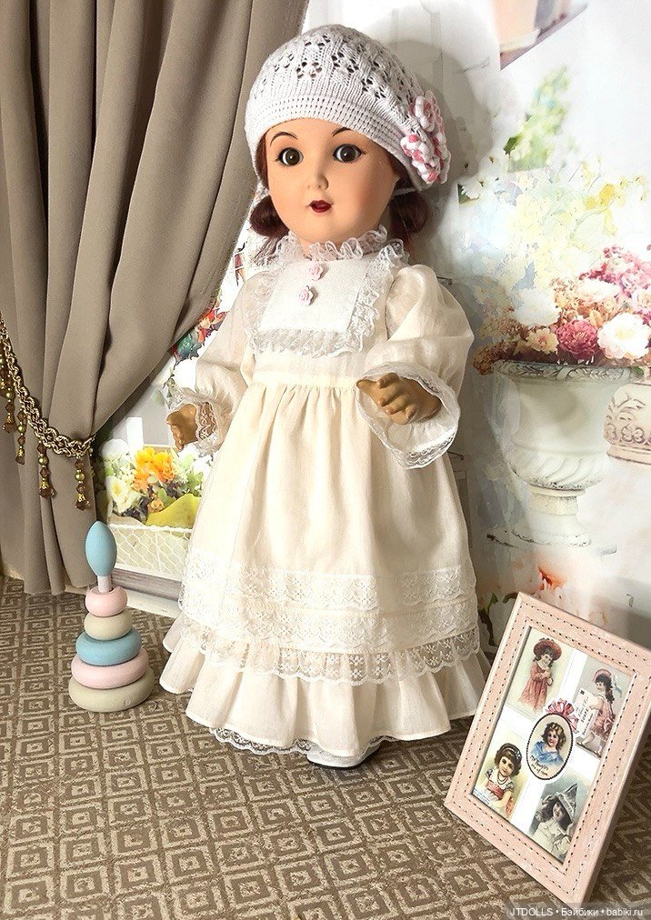 Платье для антикварной, винтажной куклы