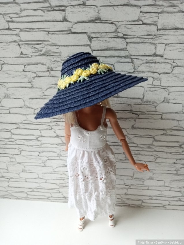 Соломенная шляпа на Барби Поппи Интегрити Дисней