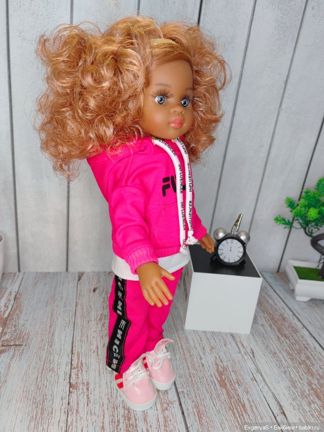 Спортивные костюмы для кукол Paola Reina