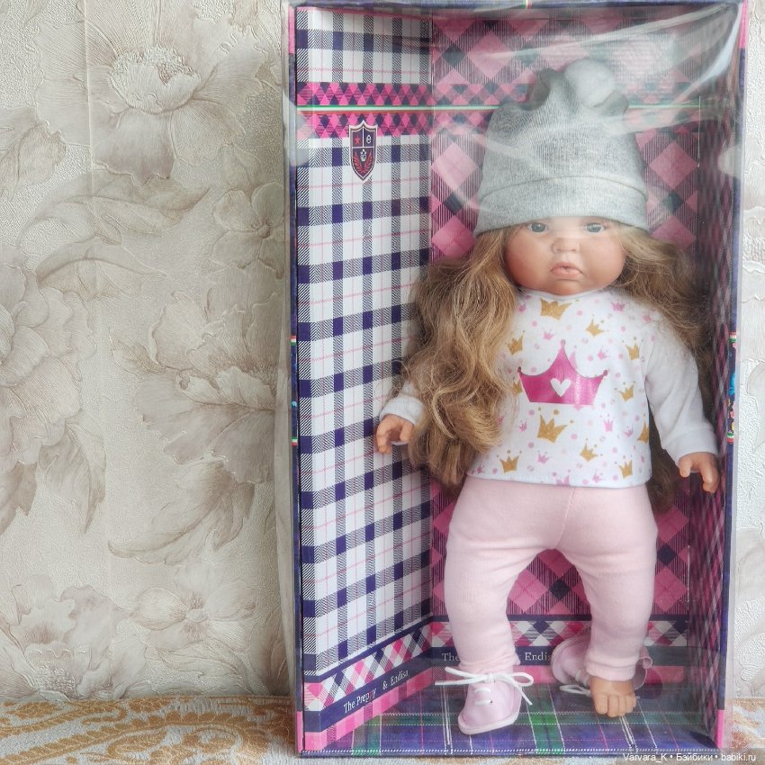 The Preppy&Endisa мягконабивная кукла Мелена, блондинка, 45 см (фото 10)