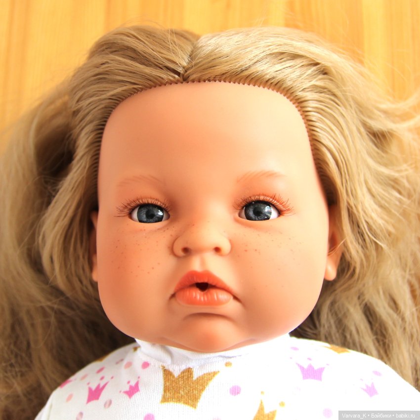 The Preppy&Endisa мягконабивная кукла Мелена, блондинка, 45 см (фото 4)