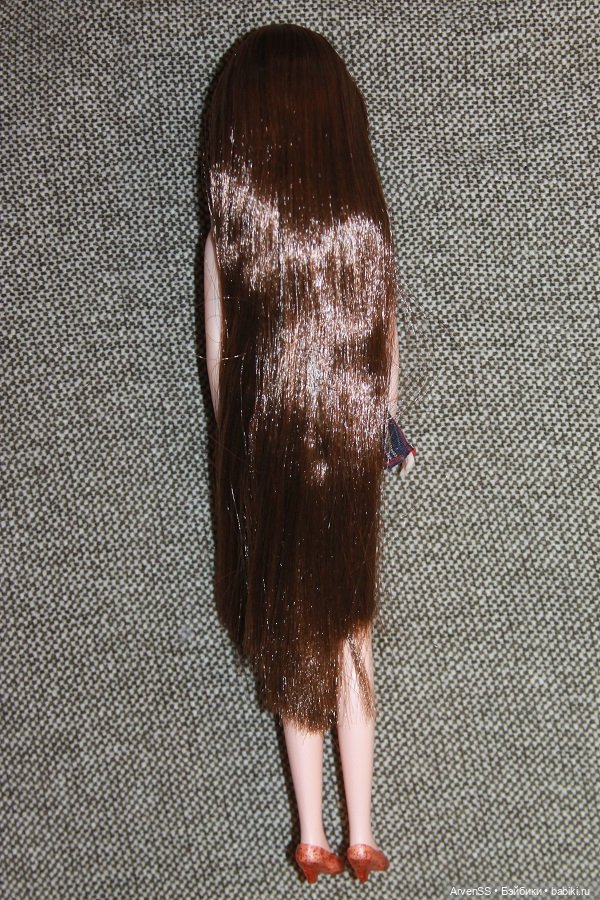 Темноволосая Тимотей из серии Nice Jenny компании Такара (фото 4)