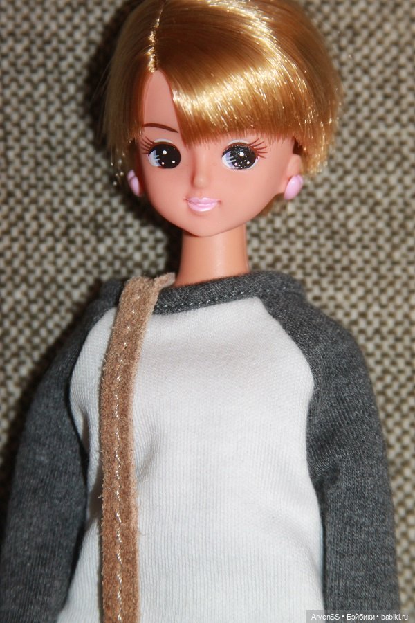 Редкая тановая Ликка-старшеклассница компании Такара (фото 2)