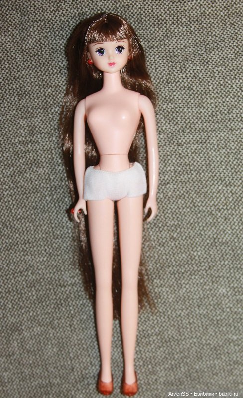 Темноволосая Тимотей из серии Nice Jenny компании Такара (фото 5)