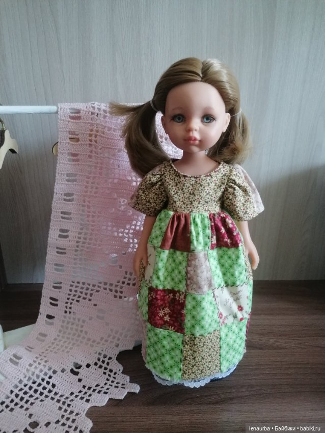 Лоскутное платье — Одежда для кукол
