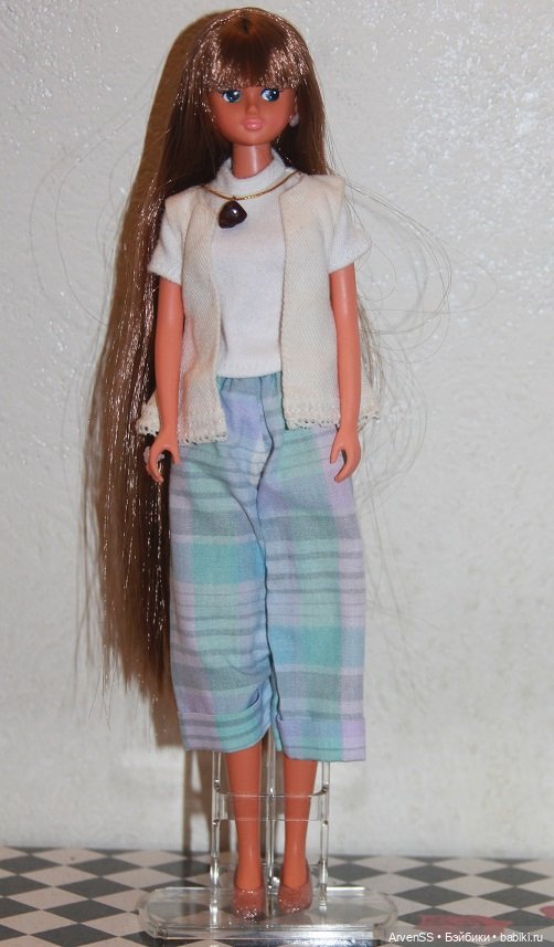 Винтажная тановая подружка Дженни Кисара