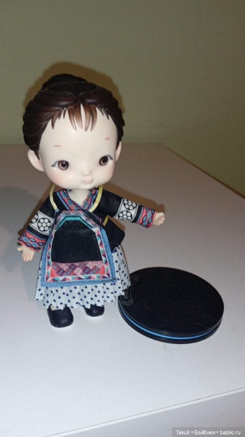 Шарнирная кукла в китайском национальном костюме (фото 7)
