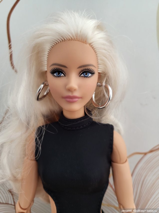 Barbie basic — Игровые куклы (фото 3)