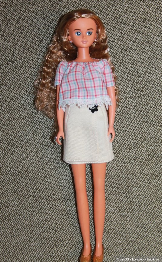 Винтажная тановая подружка Дженни Кисара