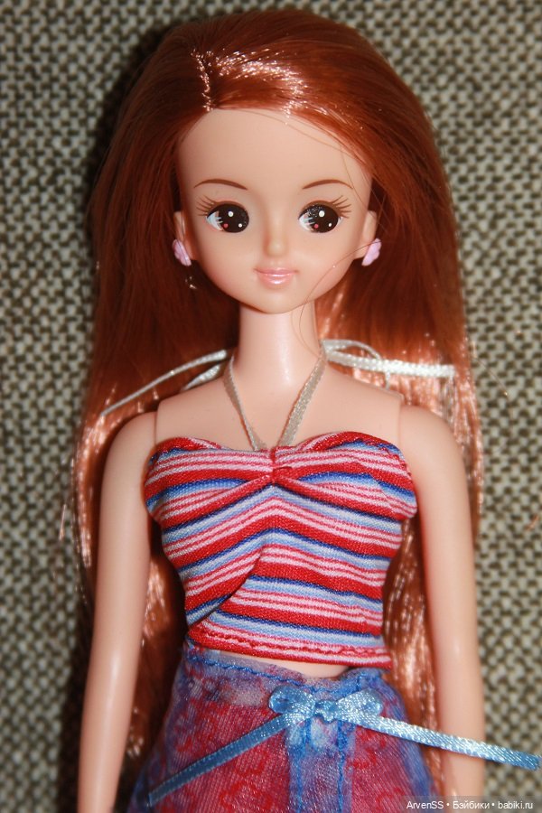 Редкая Ликка-старшеклассница компании Такара