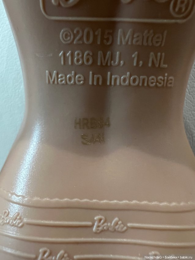 Тело Барби Марго на роликах (фото 9)