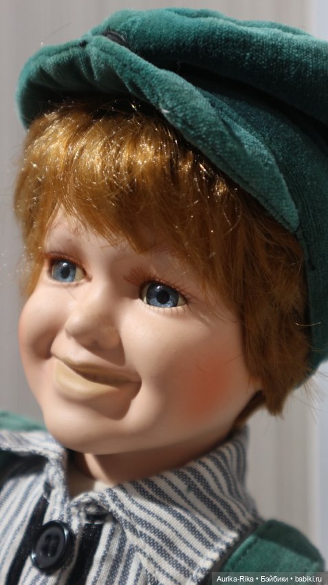 Фарфоровый мальчишка улыбашка (фото 9)