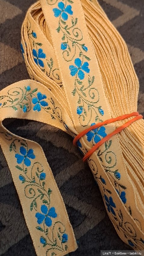 Тесьма винтажная вышитая шелком