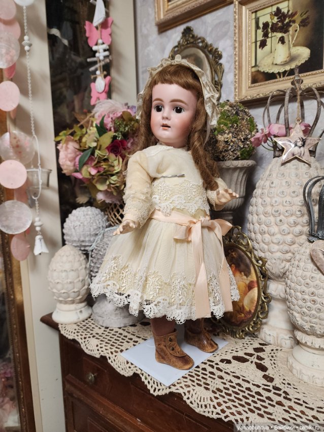 Антикварная ранняя кукла Бар Прошильд 306 на раннем теле с голосовым механизмом