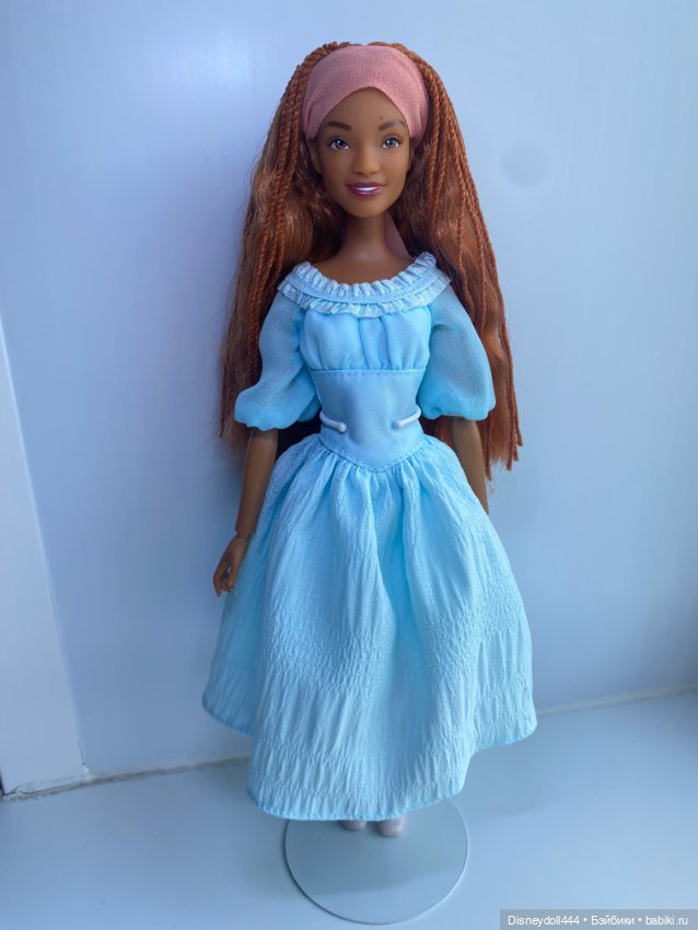 Поющая портретная Ариэль (Холли Бейли) от Shop Disney (2023)