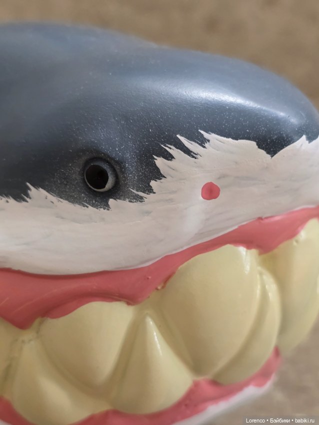 Незаменимая компаньонша на пляже (фото 5)