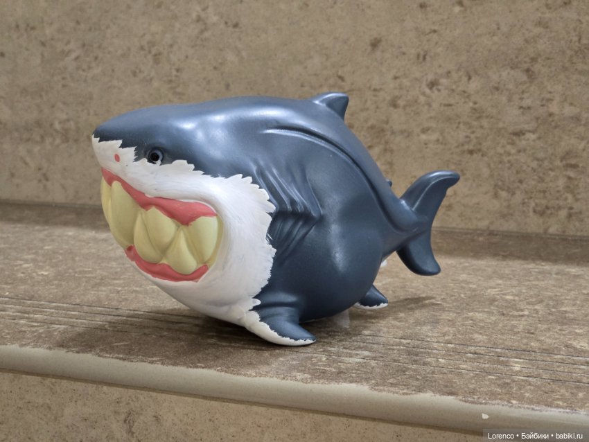 Незаменимая компаньонша на пляже (фото 2)