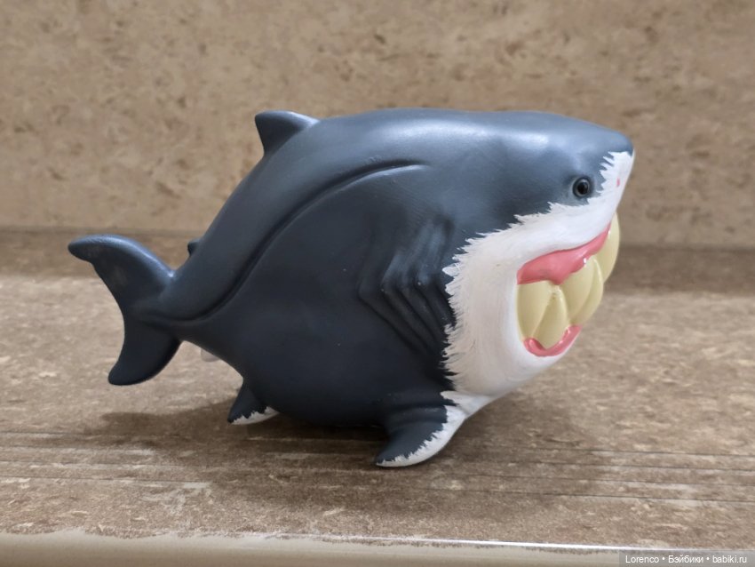 Незаменимая компаньонша на пляже (фото 4)