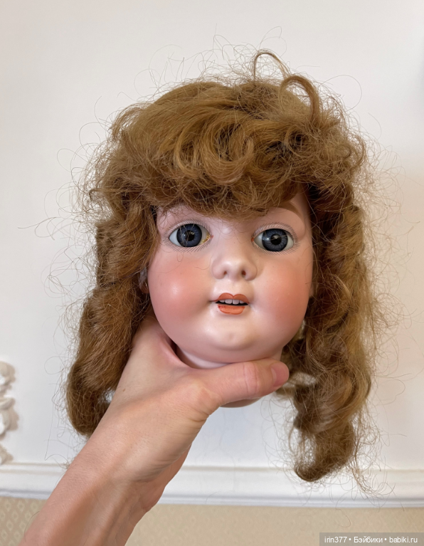 Антикварный или винтажный парик, искусственный волос