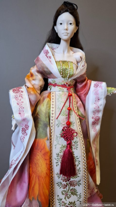 Шёлковое ханьфу для девочек 1/4 (фото 2)