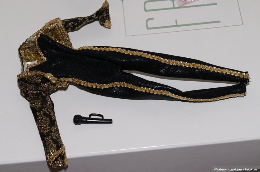 Аутфит Juan Gabriel Barbie Doll