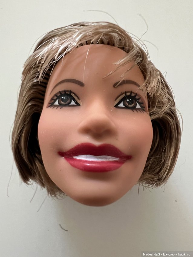 Голова Изабель Альенде Isabel Allende (фото 5)