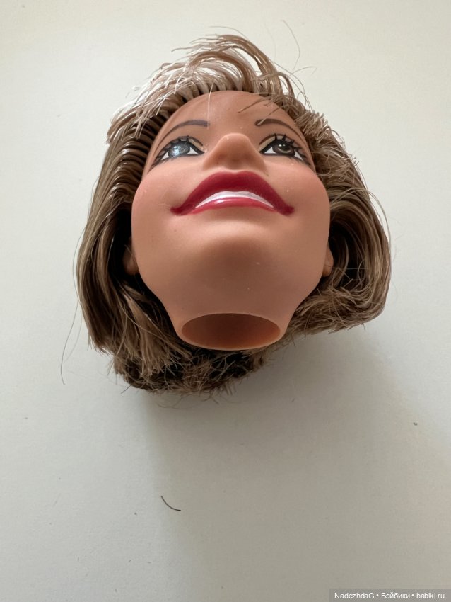 Голова Изабель Альенде Isabel Allende (фото 7)